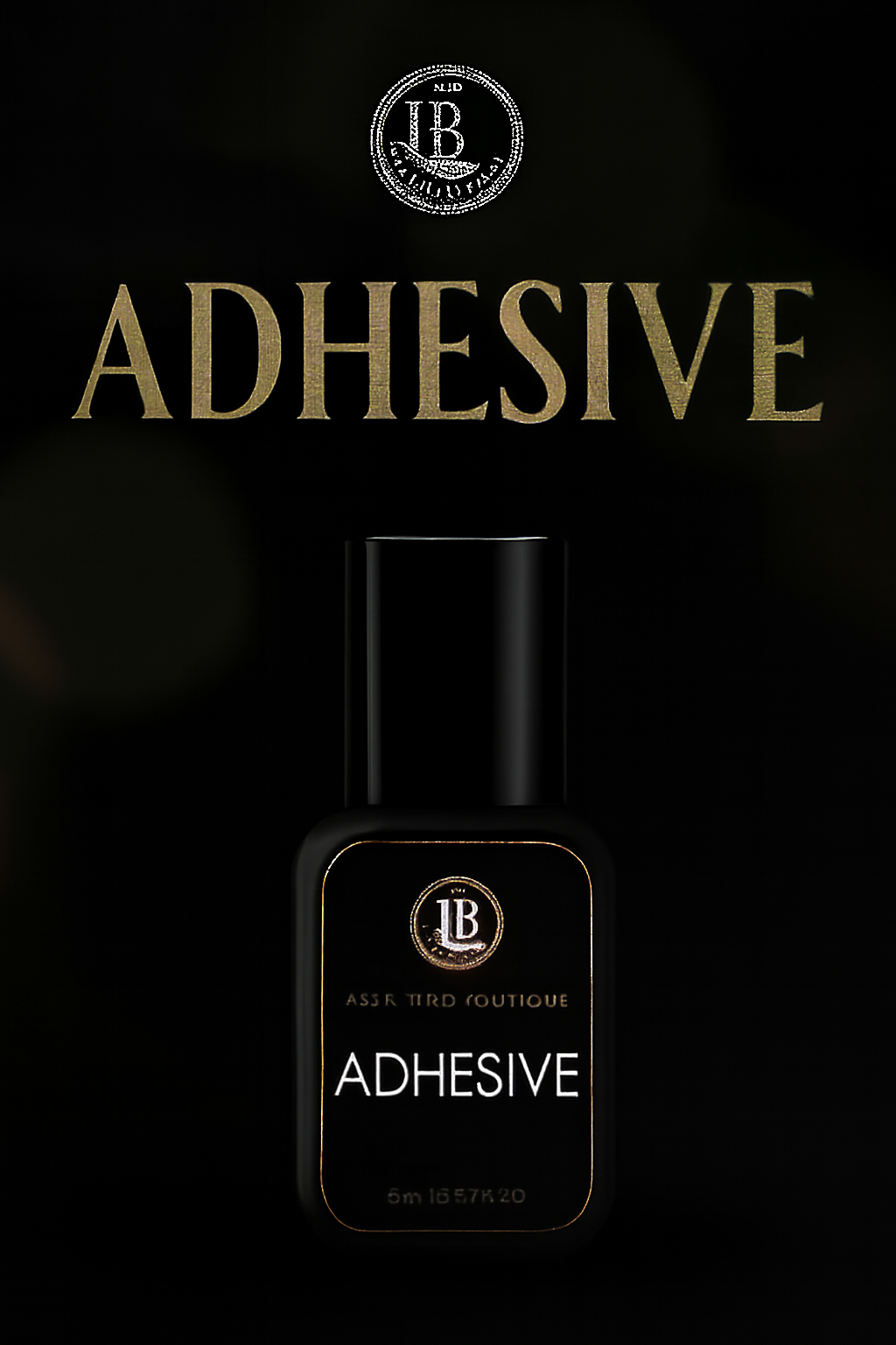 Adhesivo Lash Trend Boutique en envase negro con detalles dorados, ideal para extensiones de pestañas profesionales. Presentación elegante con tipografía dorada sobre fondo oscuro, diseñado para artistas lash que buscan precisión, retención superior y estética boutique